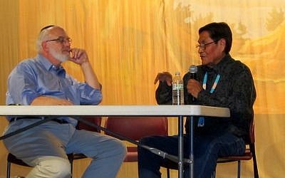 Rabbi Harry Rosenfeld and Navajo medicine man Johnson Dennison exchanging spiritual and emotional views on their people's homelands. (photo credit: Edmon J. Rodman)